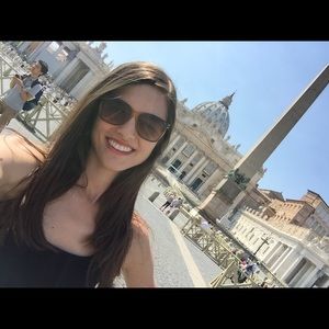 Meet your Posher, Lisa